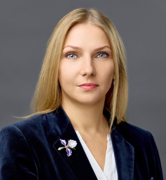 Елена Акатова